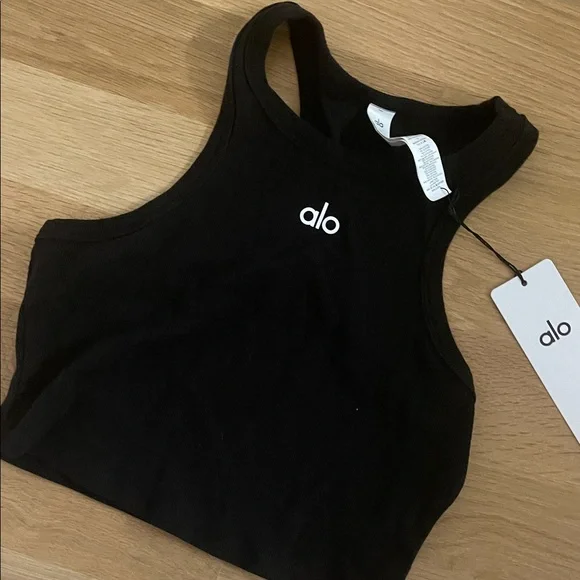 NWT ALO Yoga Aspire Women's Black crop Tank Top - Picture 3 of 3